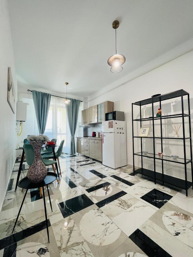 Family Apartment Near Palas Mall Jászvásár Kültér fotó